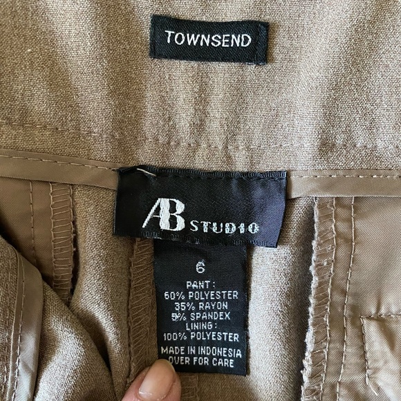 Lightweight work slacks - Picture 3 of 3